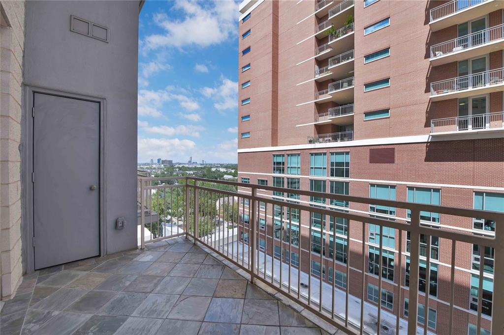 2520 Robinhood Street # 1009