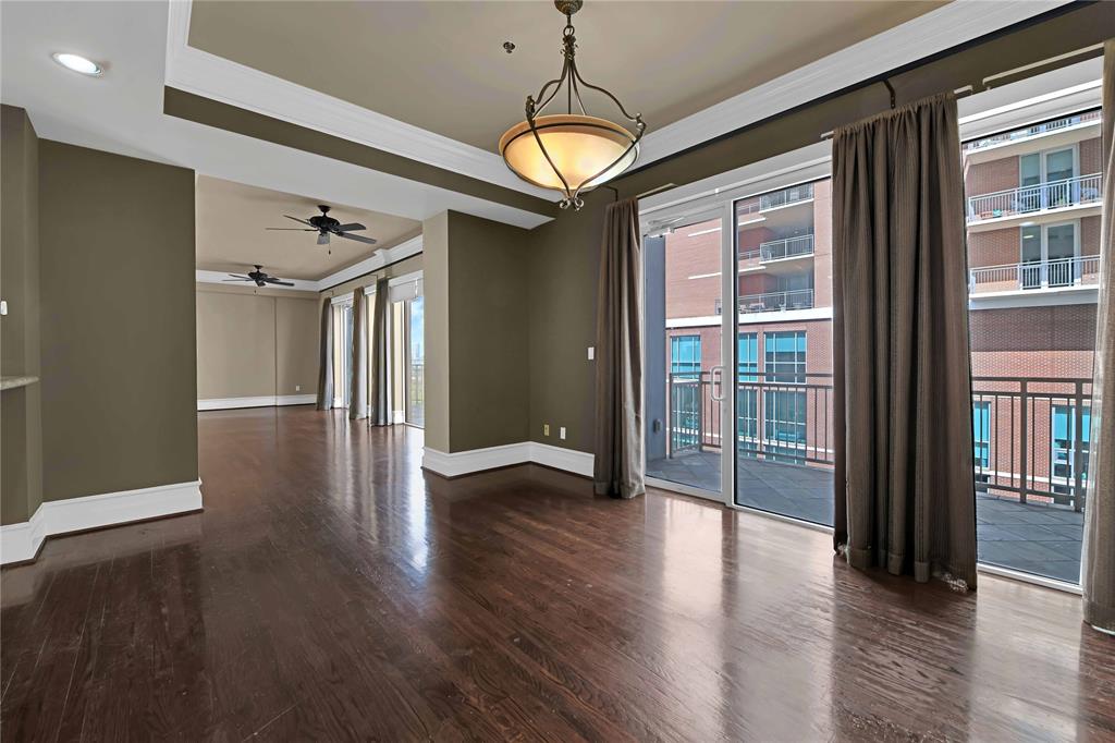 2520 Robinhood Street # 1009