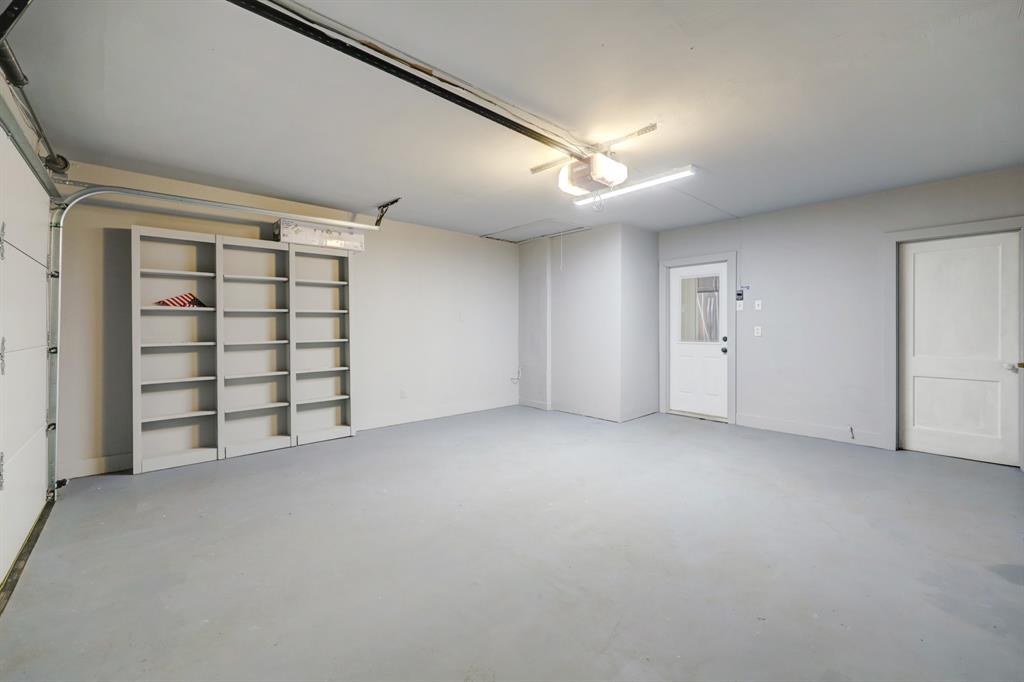 212 E 25th Street
