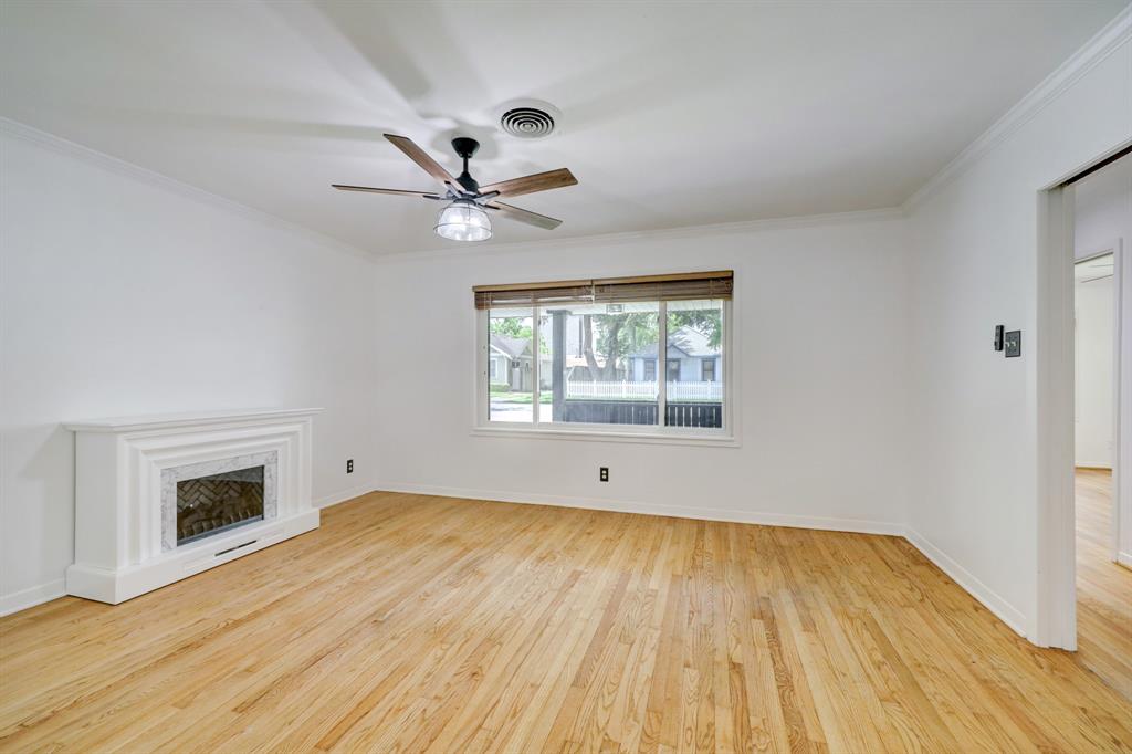 212 E 25th Street