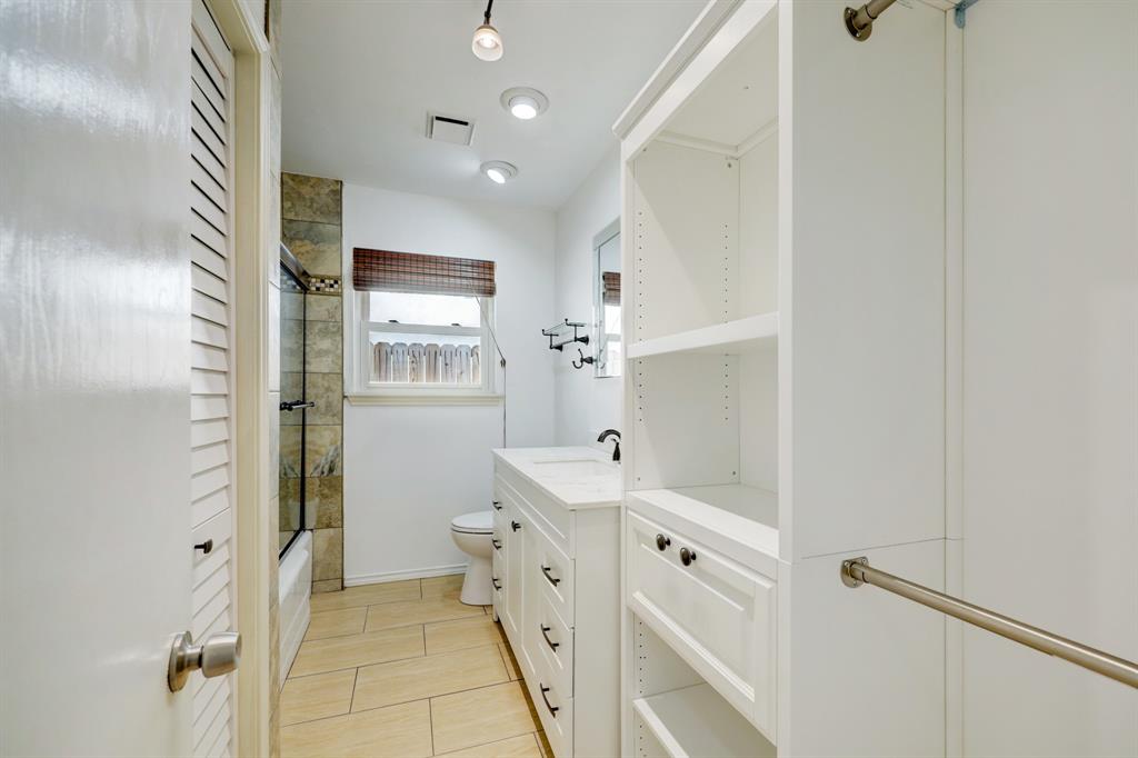212 E 25th Street