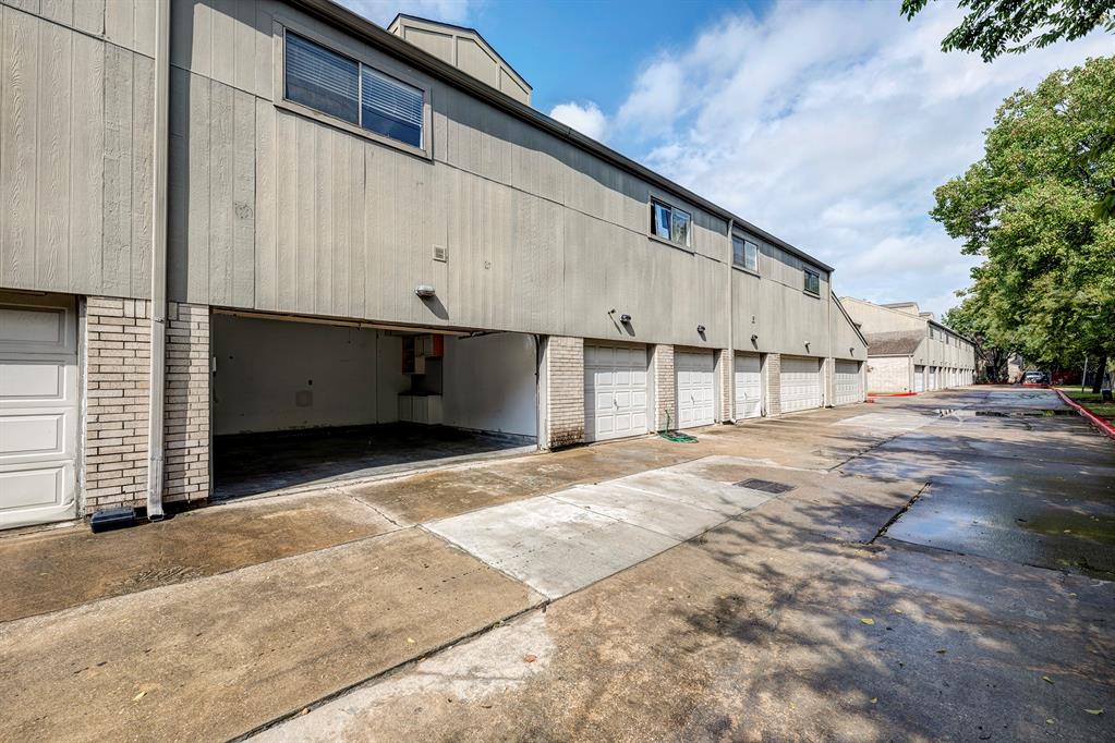 10811 Richmond Avenue # 126