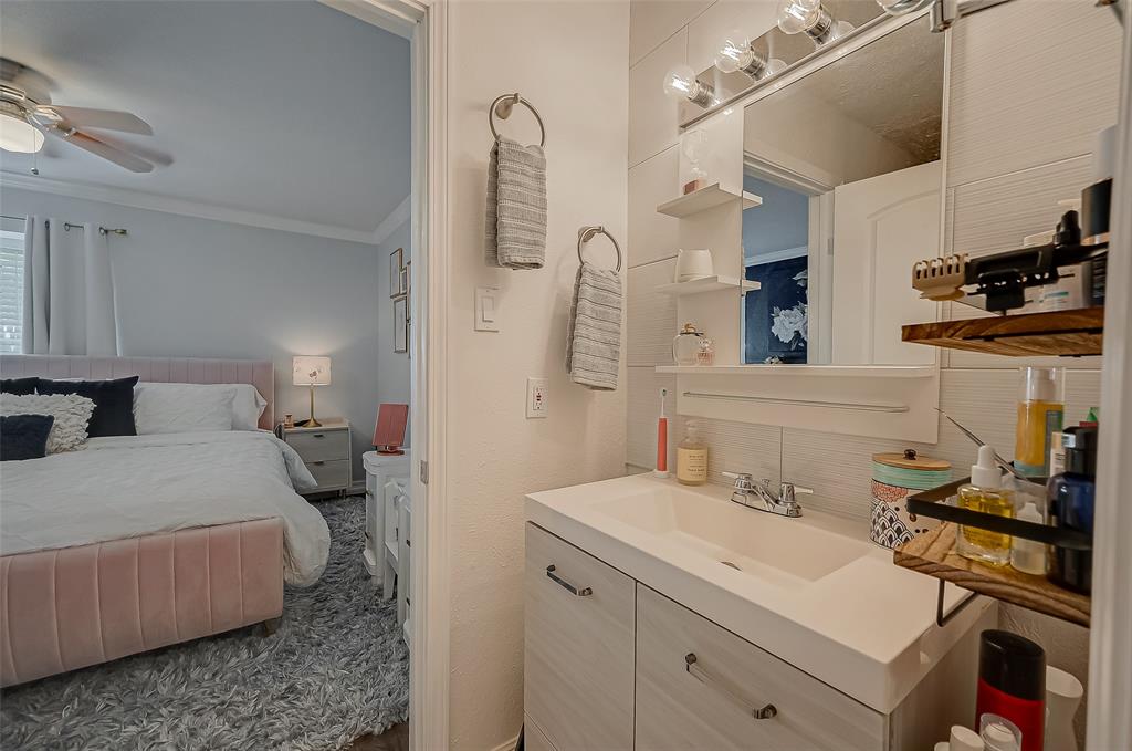 8221 Kingsbrook Road # 108