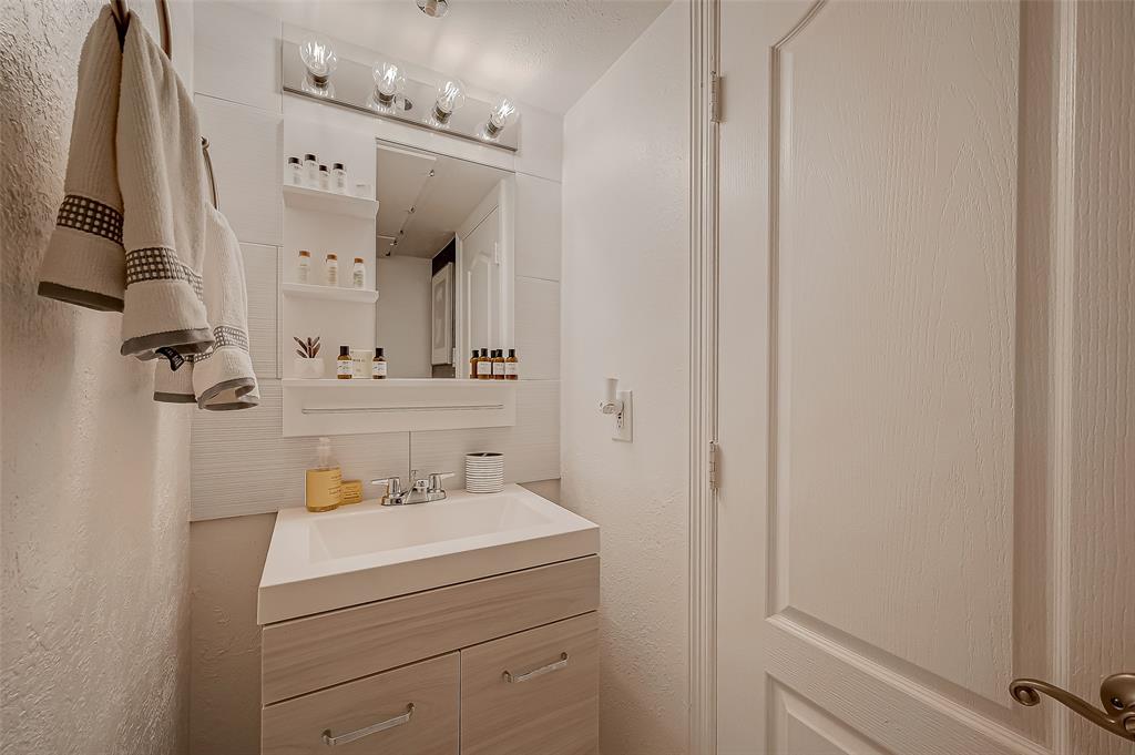 8221 Kingsbrook Road # 108