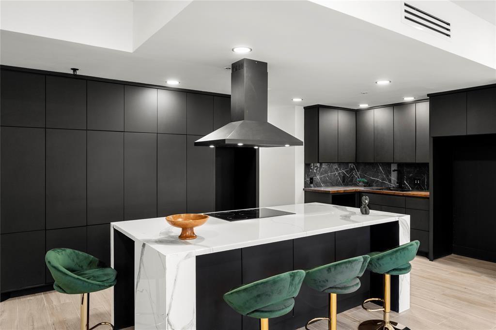 5555 Del Monte Drive # 103