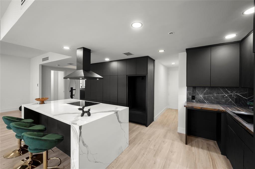 5555 Del Monte Drive # 103