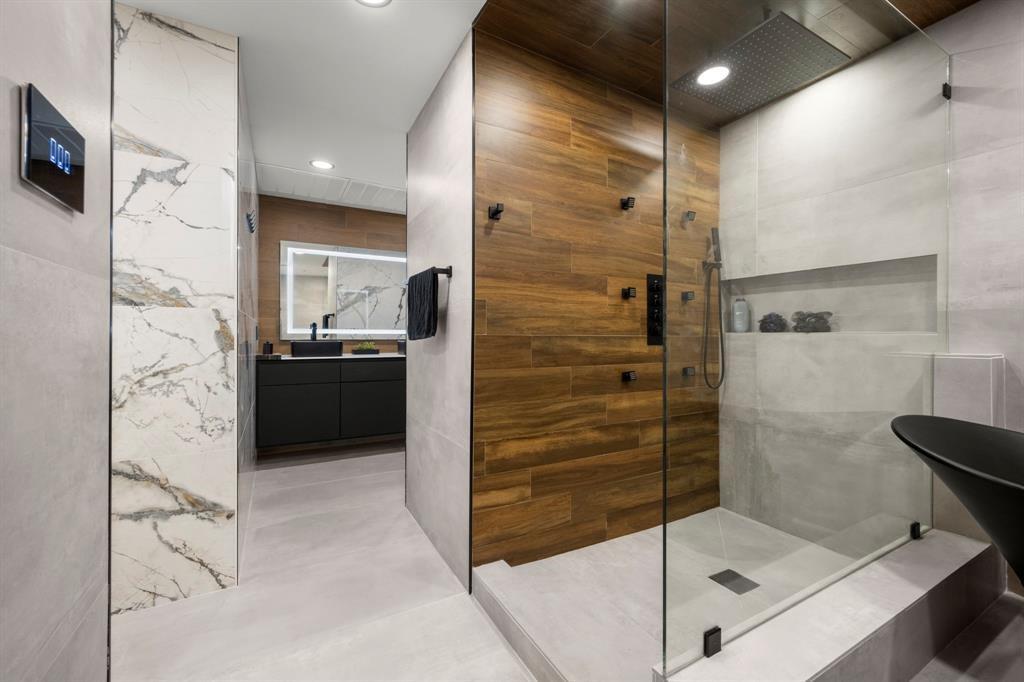5555 Del Monte Drive # 103