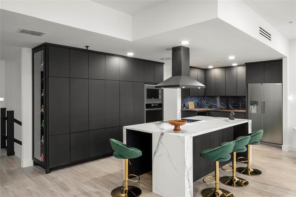5555 Del Monte Drive # 103