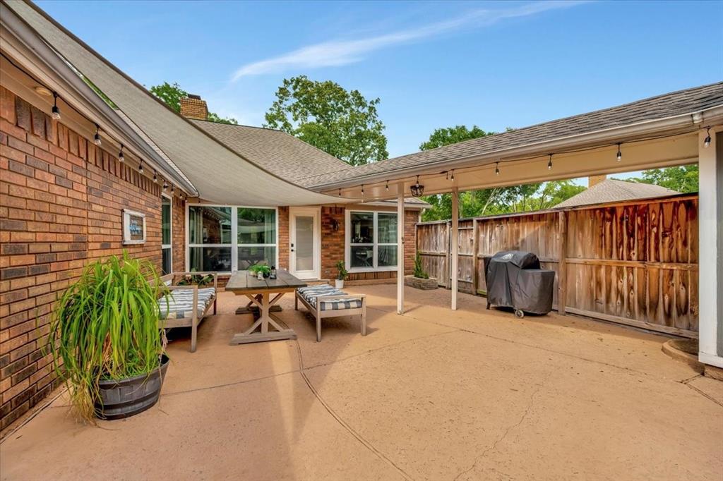15402 Willow Shores Drive