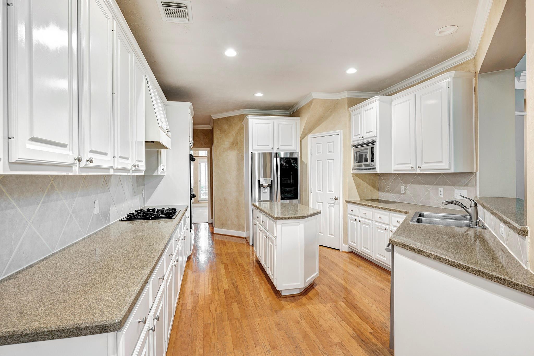 7 Mustang Point Court