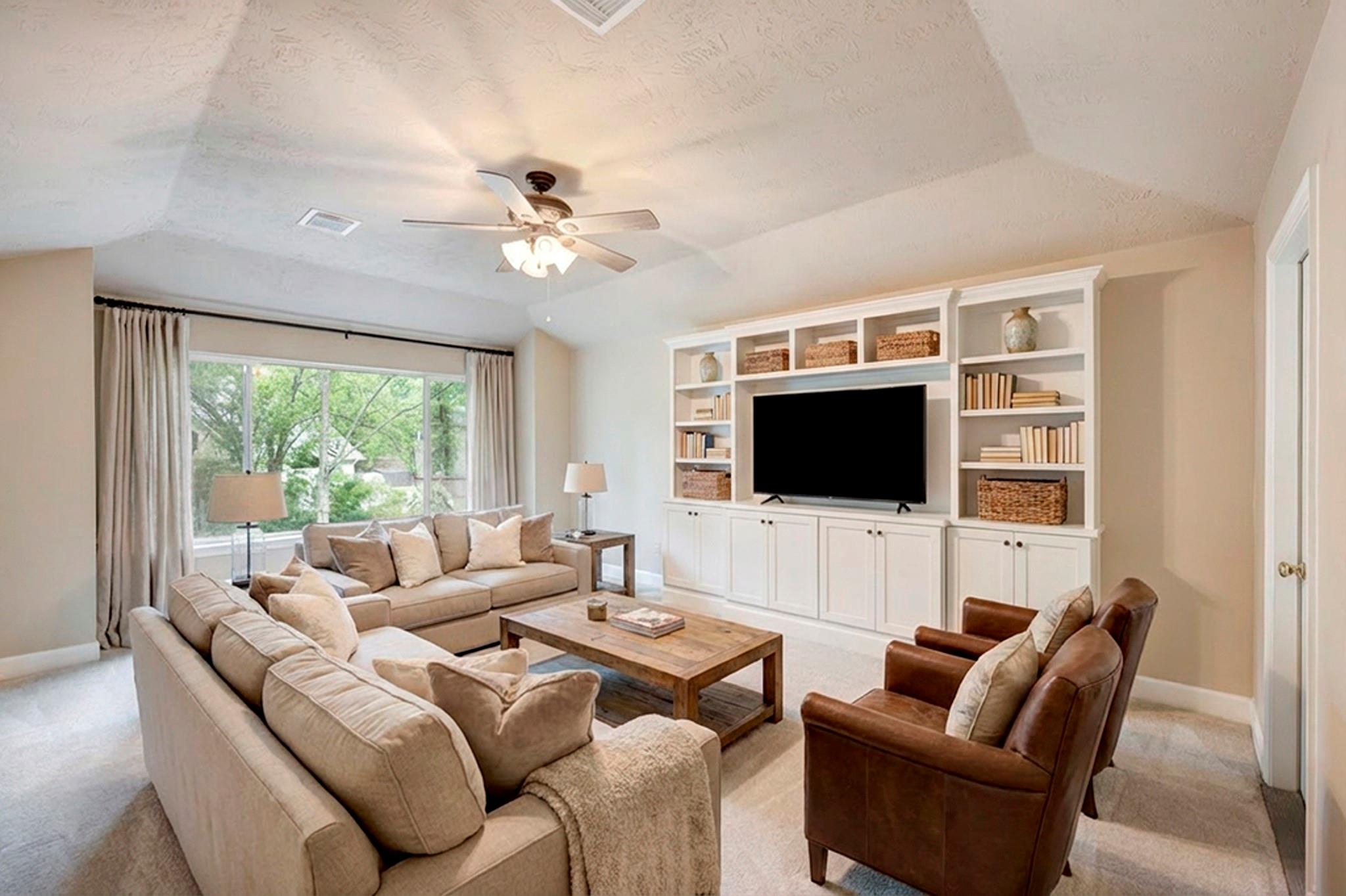 7 Mustang Point Court