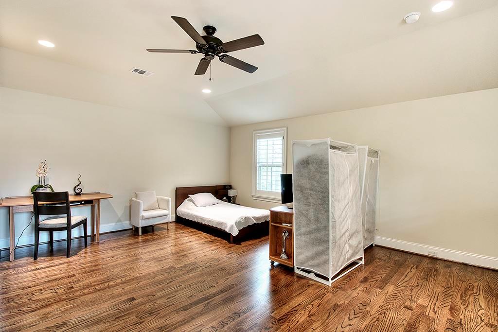 3919 Swarthmore