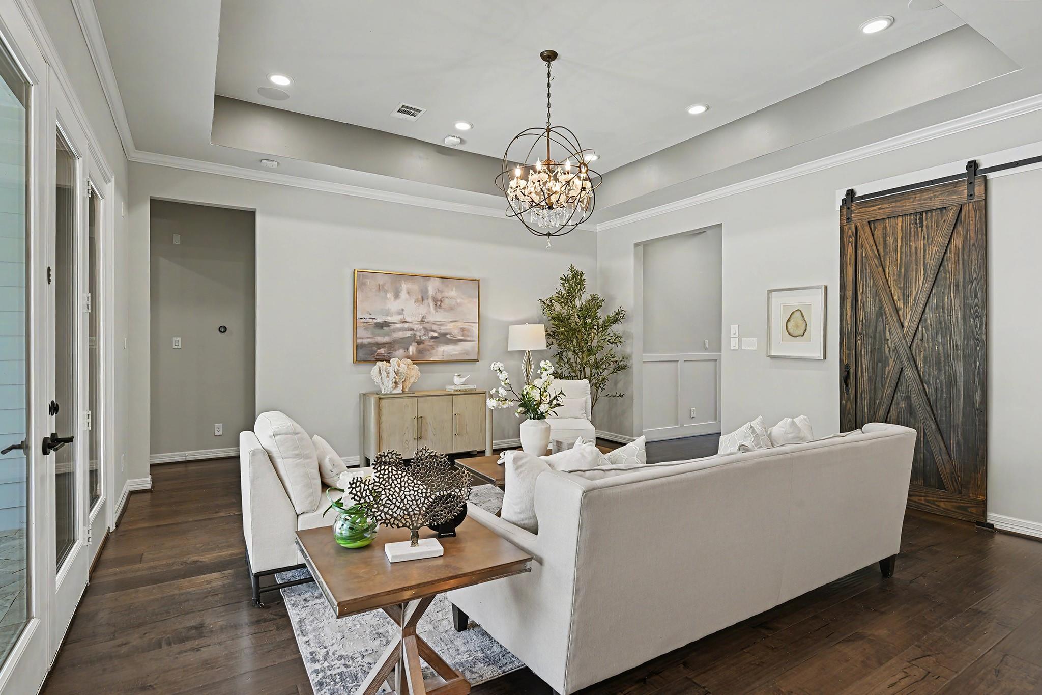 1906 Gardenia Drive