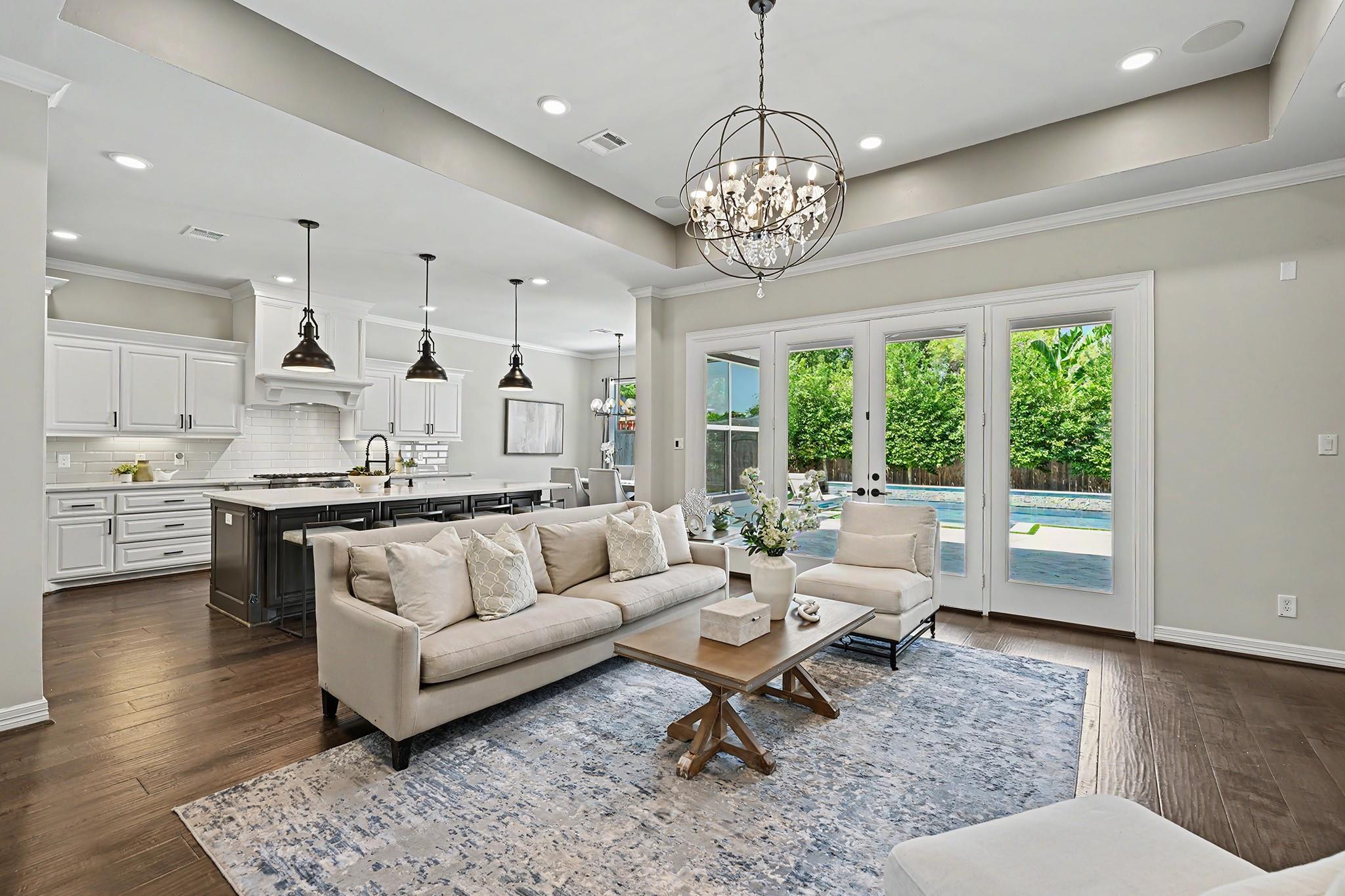 1906 Gardenia Drive
