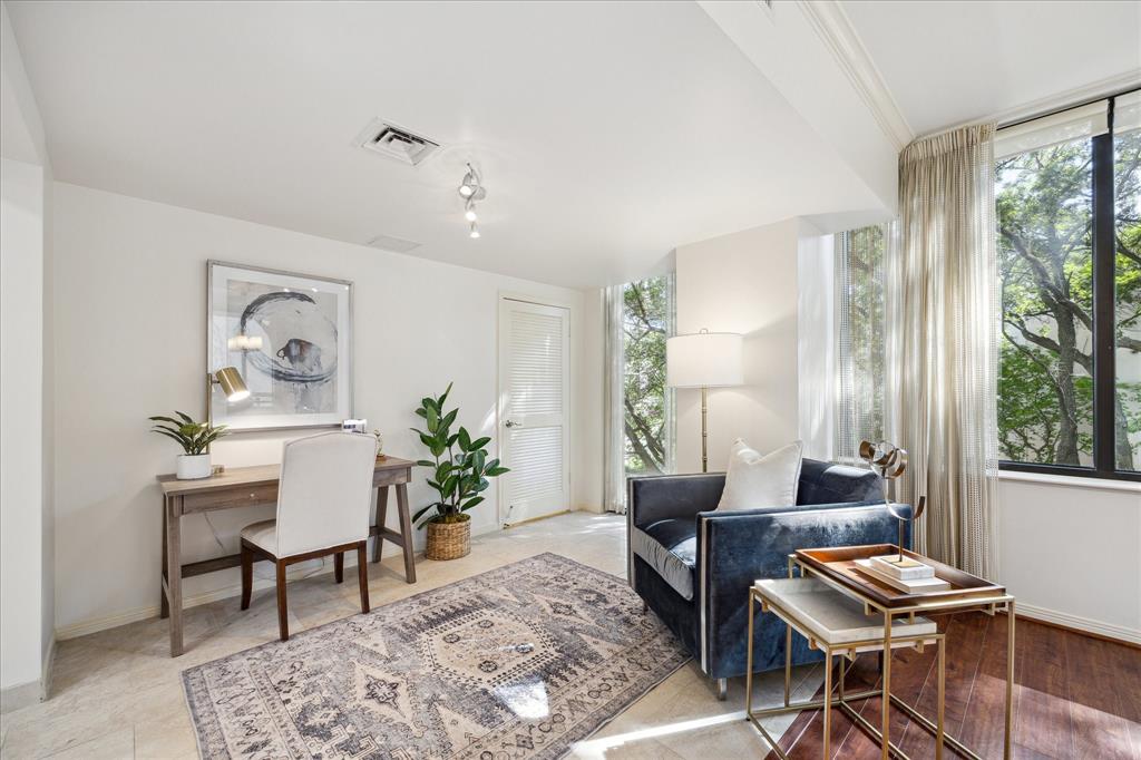 14 Greenway Plaza # 3Q