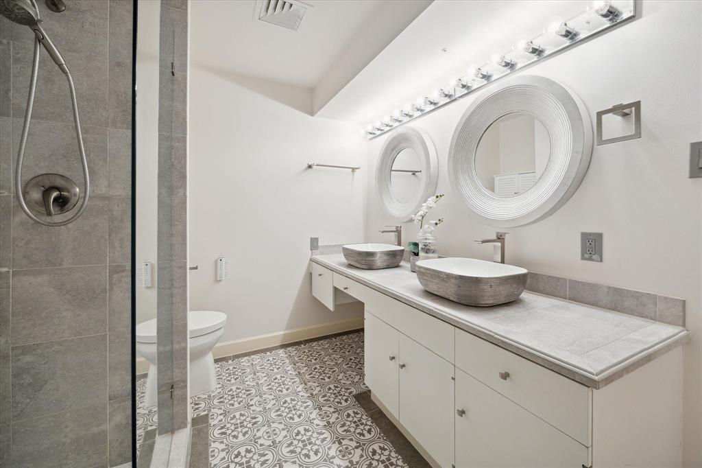 14 Greenway Plaza # 3Q