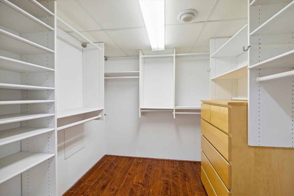 14 Greenway Plaza # 3Q