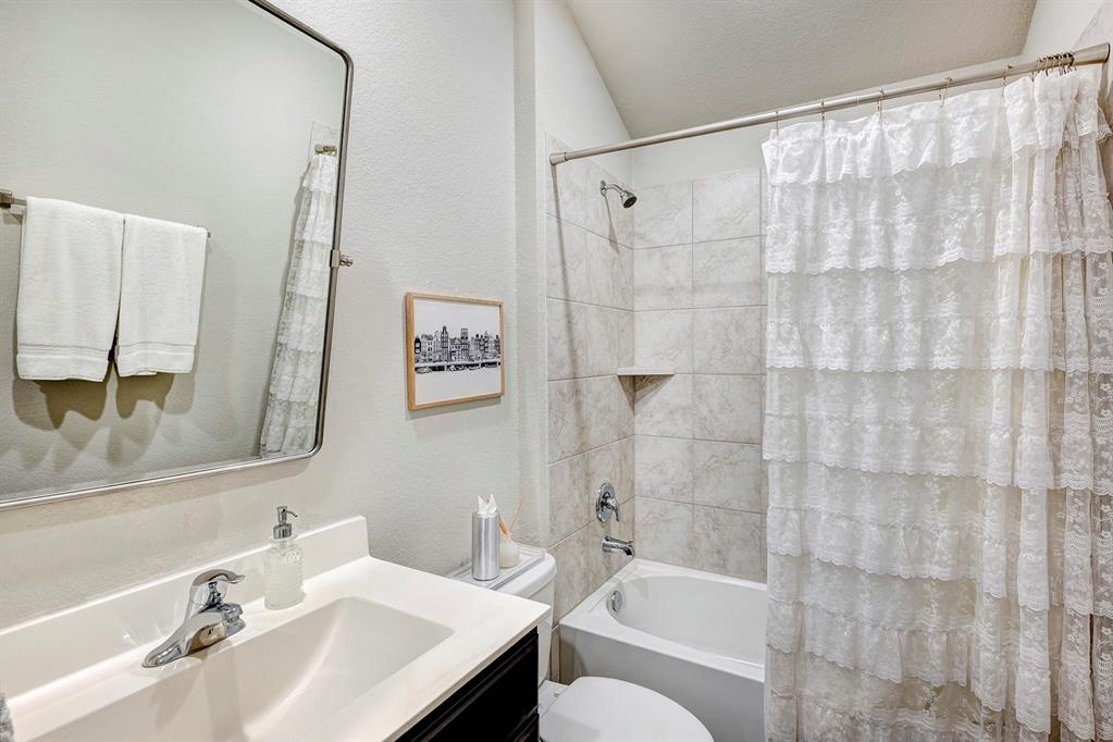 14219 Kings Canyon Lane