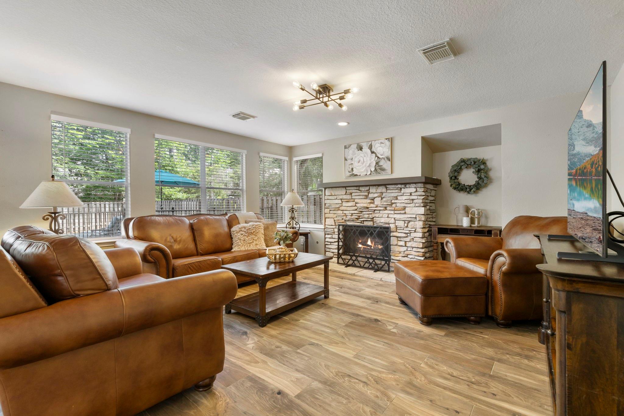 50 W New Avery Place