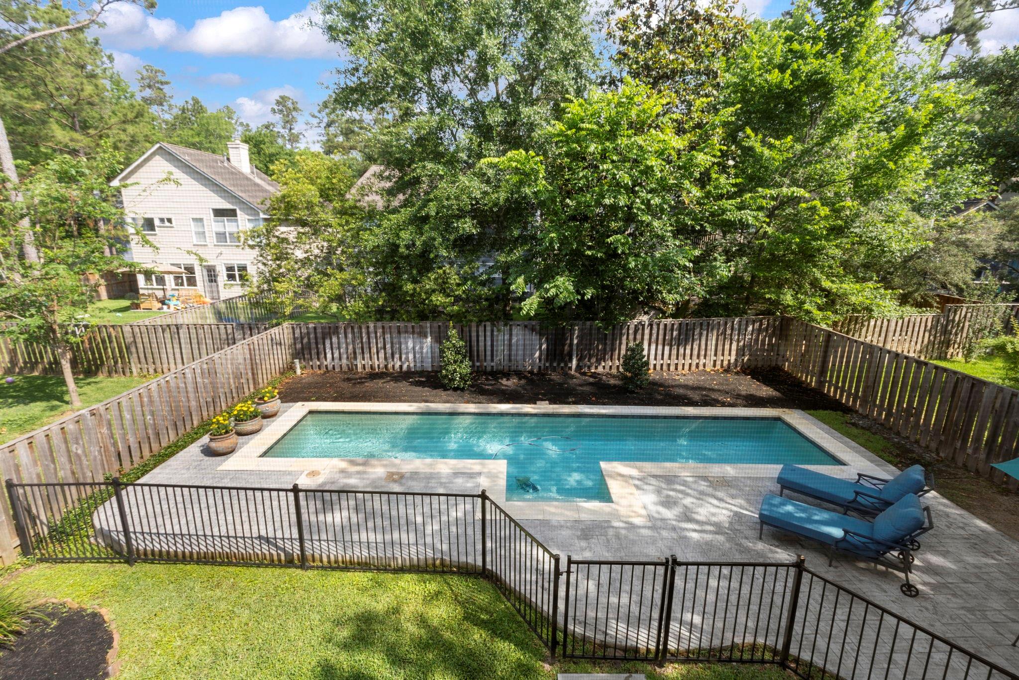 50 W New Avery Place