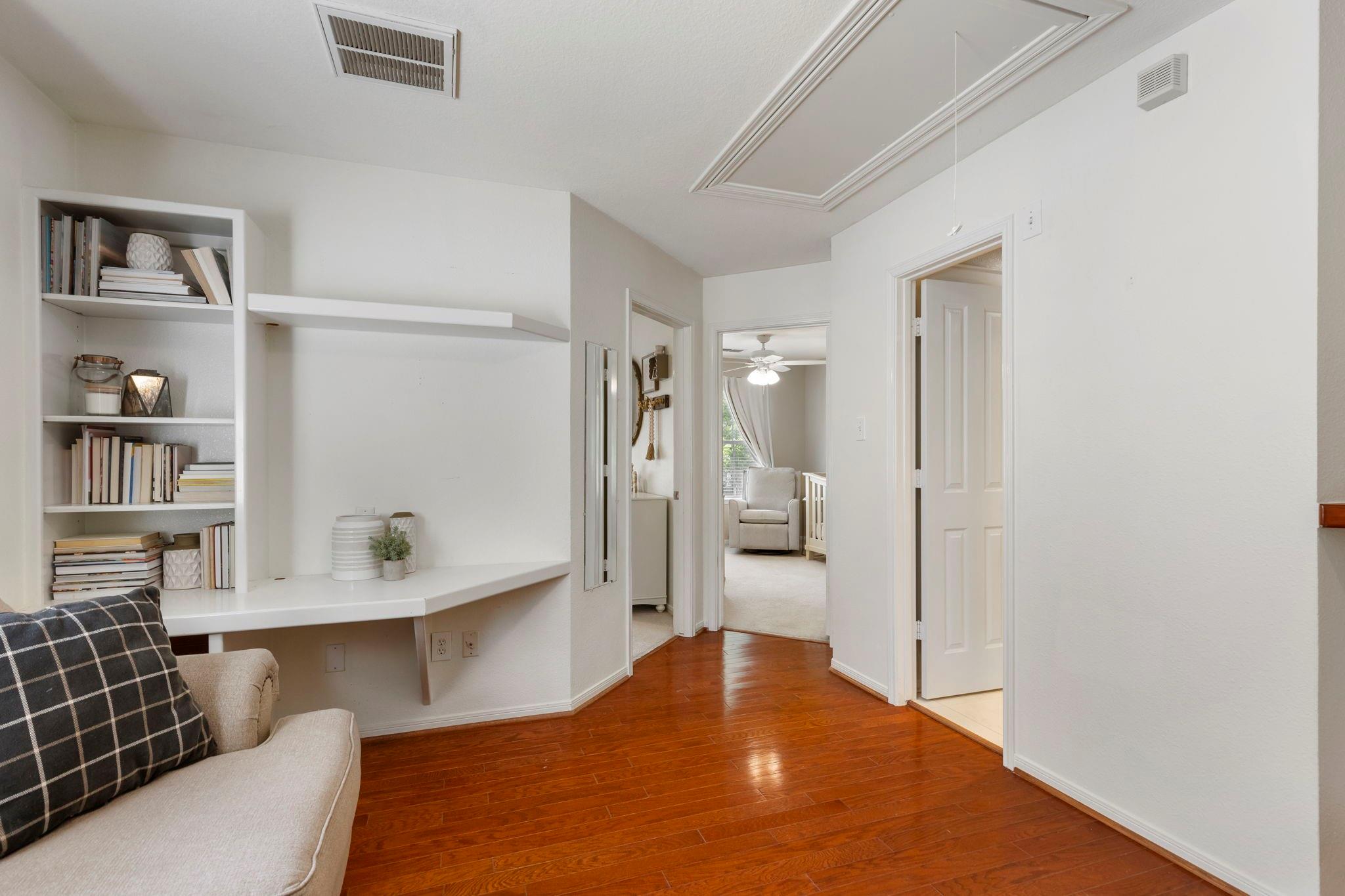 50 W New Avery Place