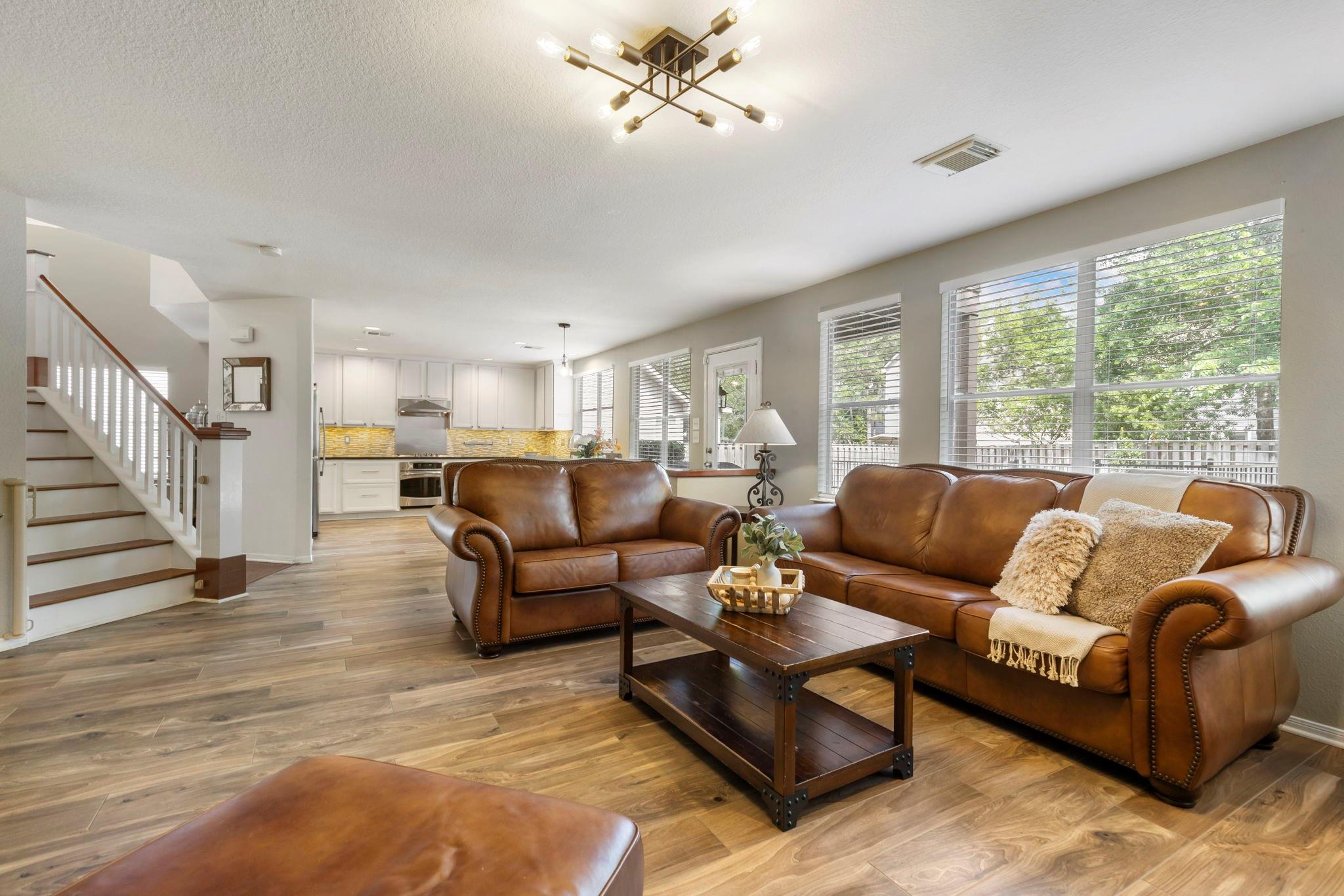 50 W New Avery Place