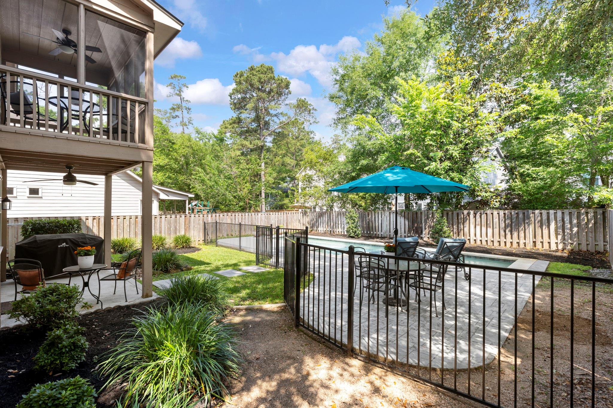 50 W New Avery Place