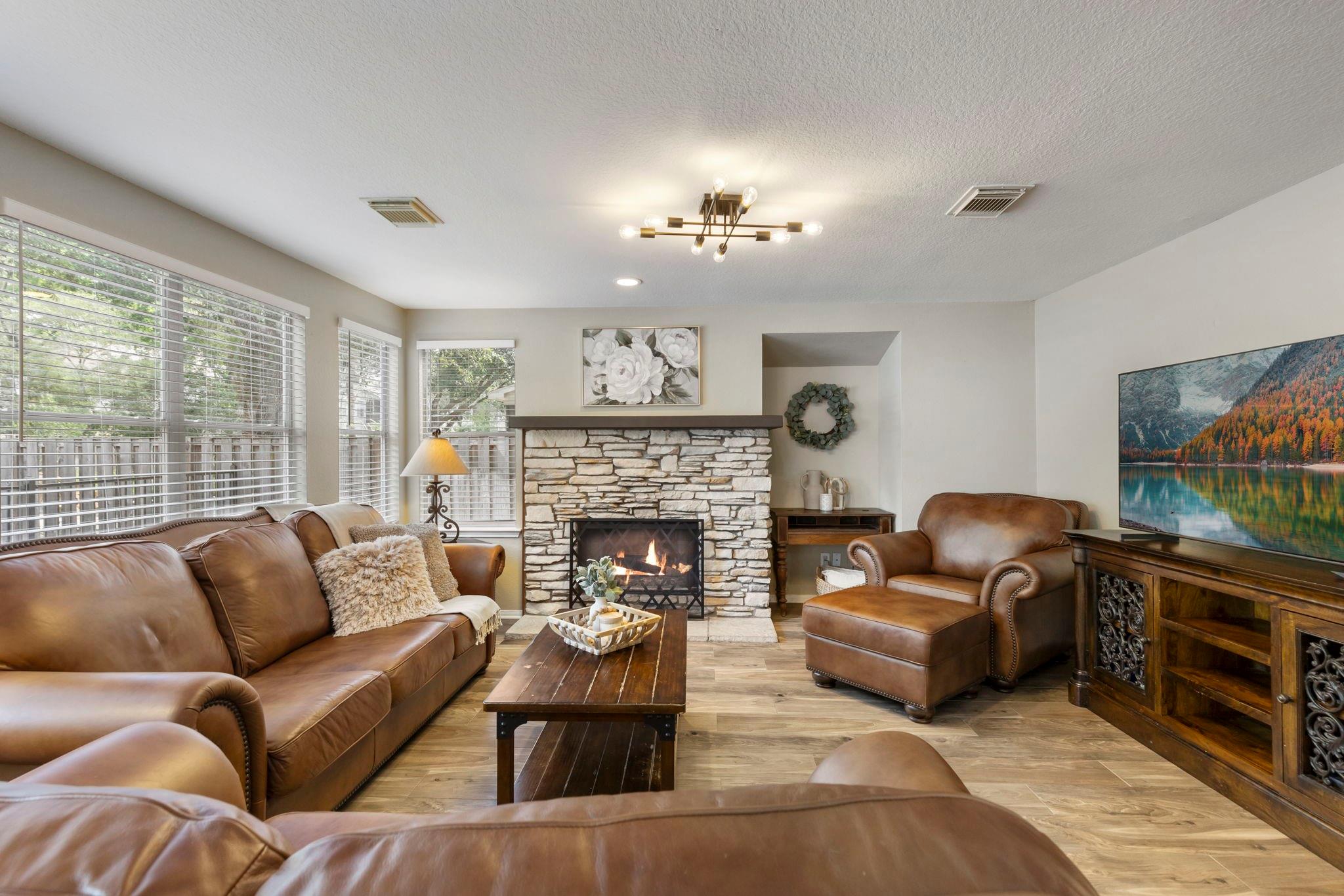 50 W New Avery Place