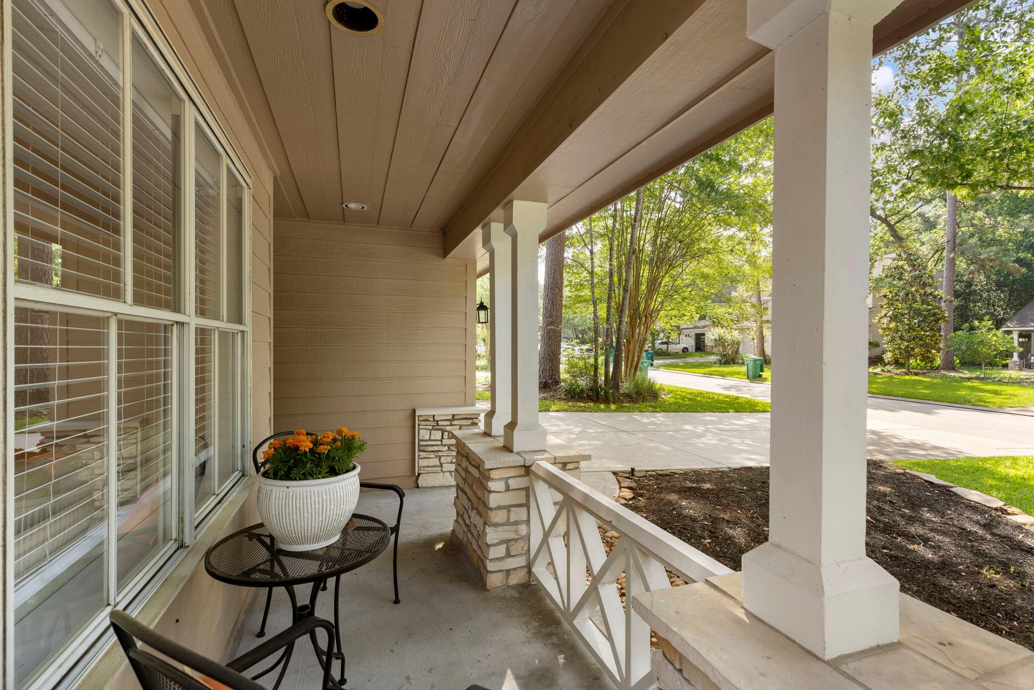 50 W New Avery Place