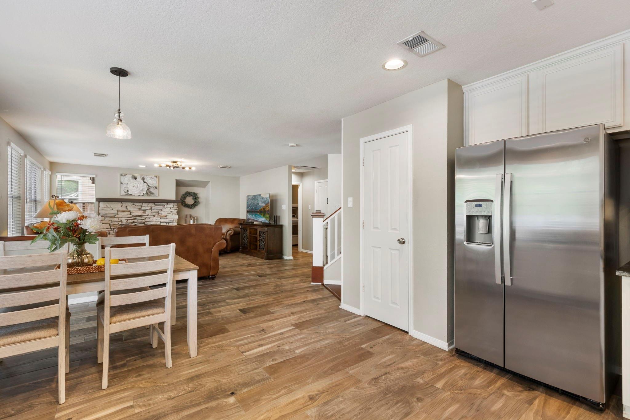 50 W New Avery Place