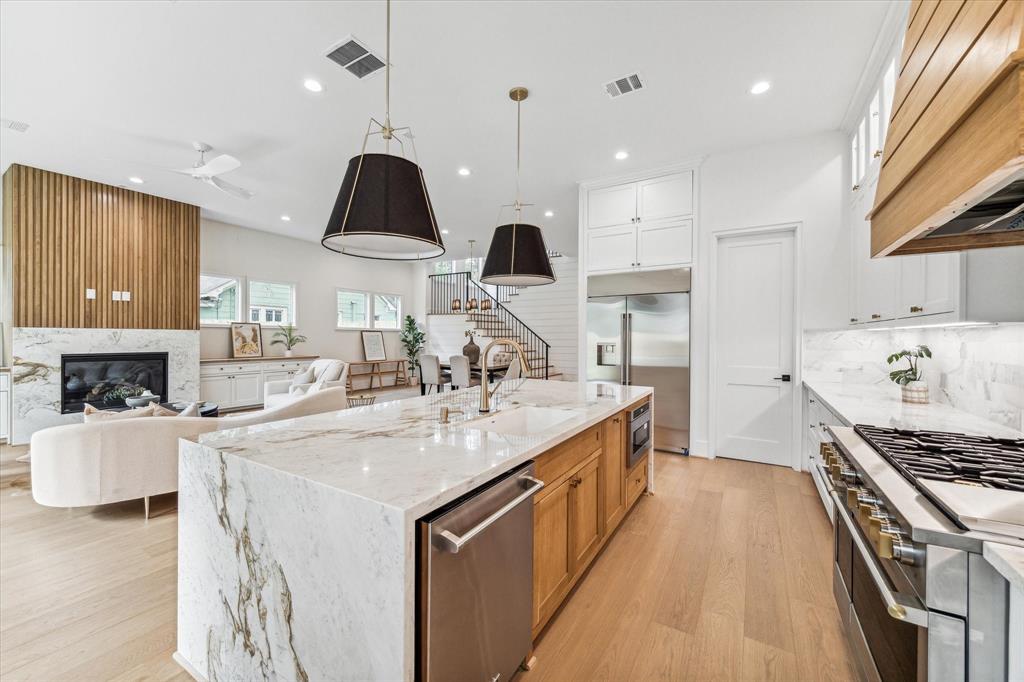 219 W 34th Street