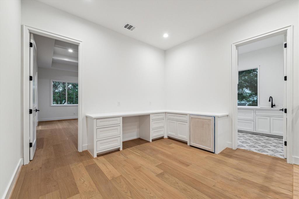 219 W 34th Street