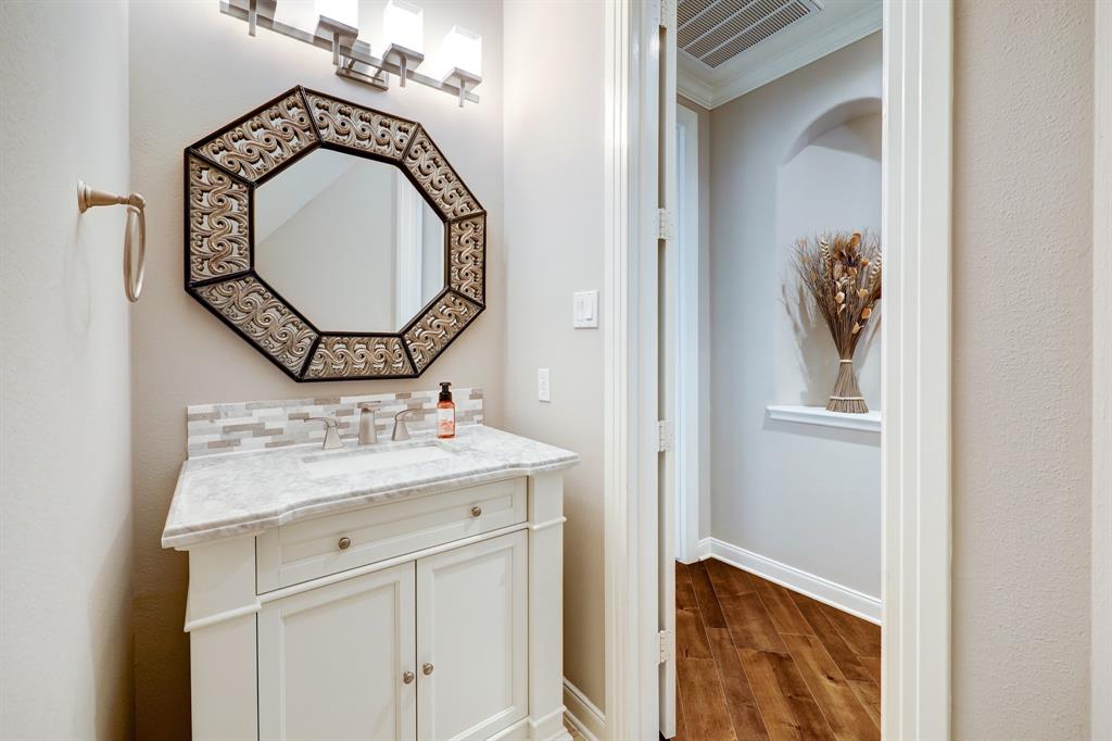 3602 Louvre Lane