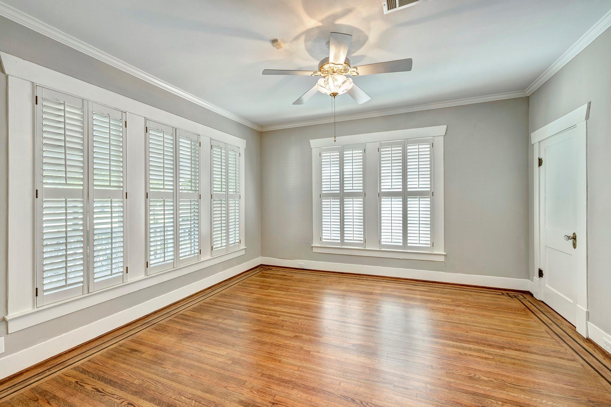 1403 Bonnie Brae