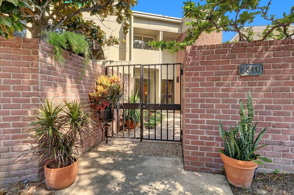 2310 Steel Street # 13