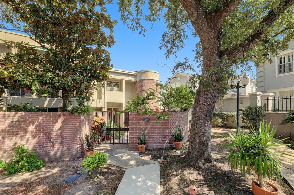 2310 Steel Street # 13