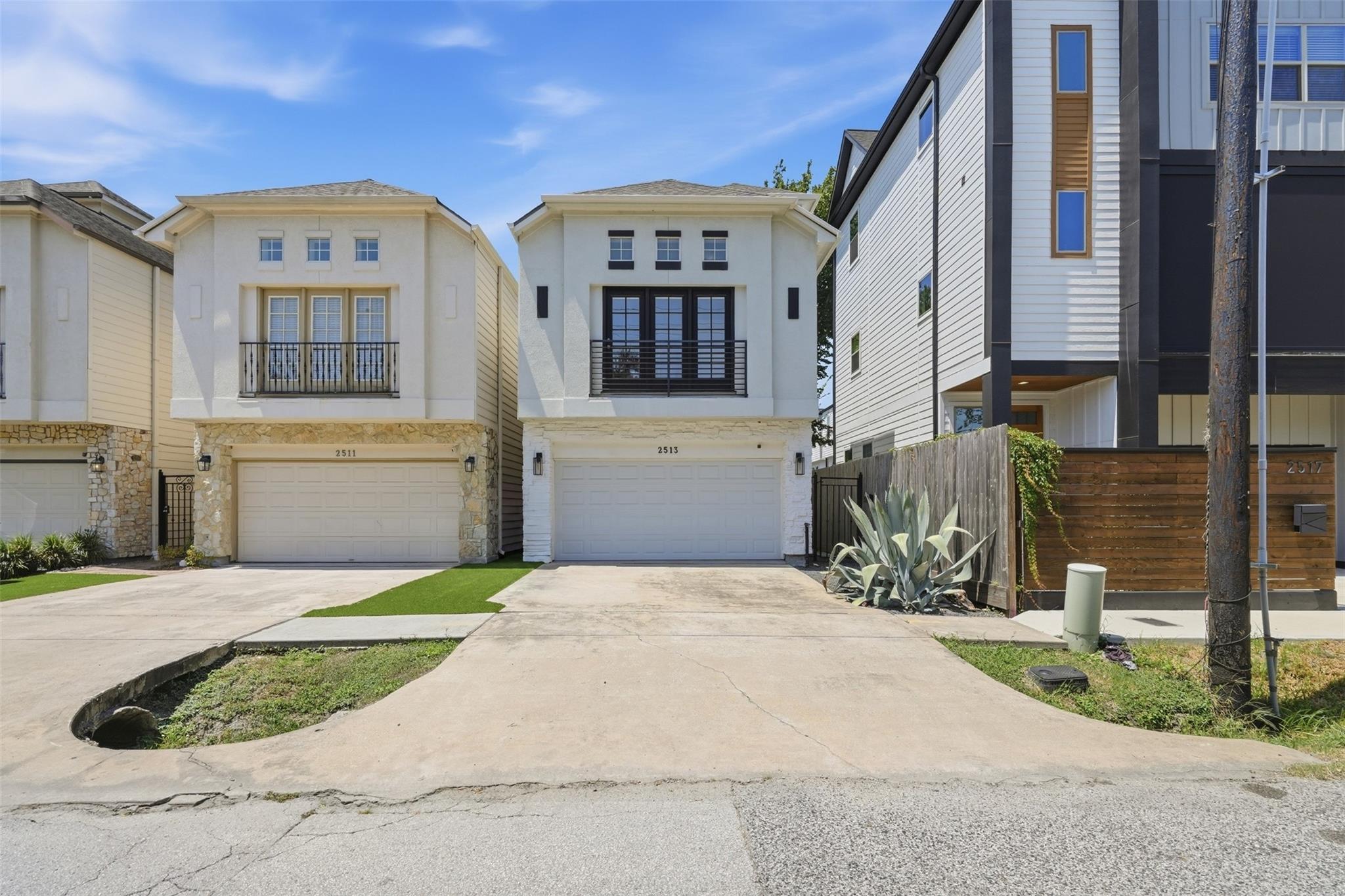 2513 Detering Street
