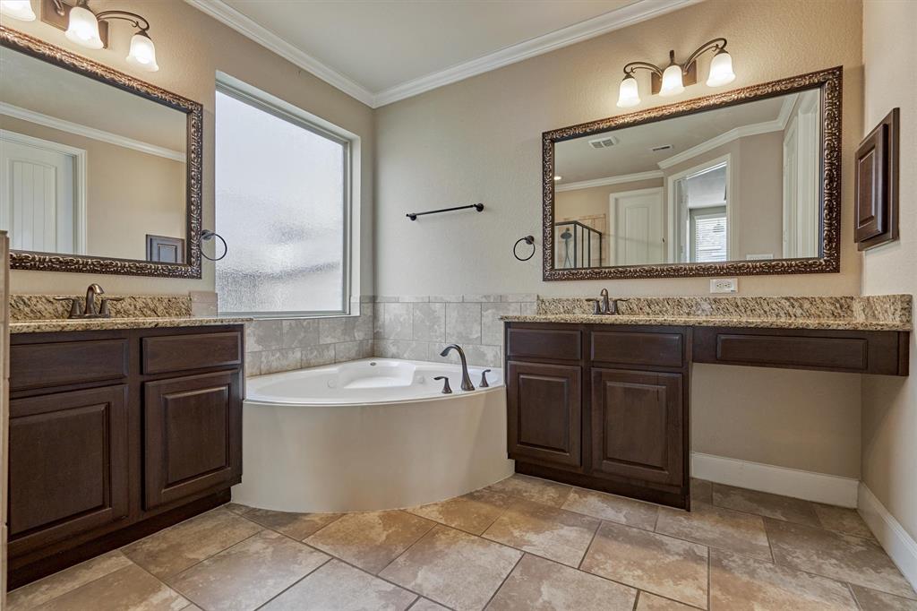 6211 Pinewood Heights Drive