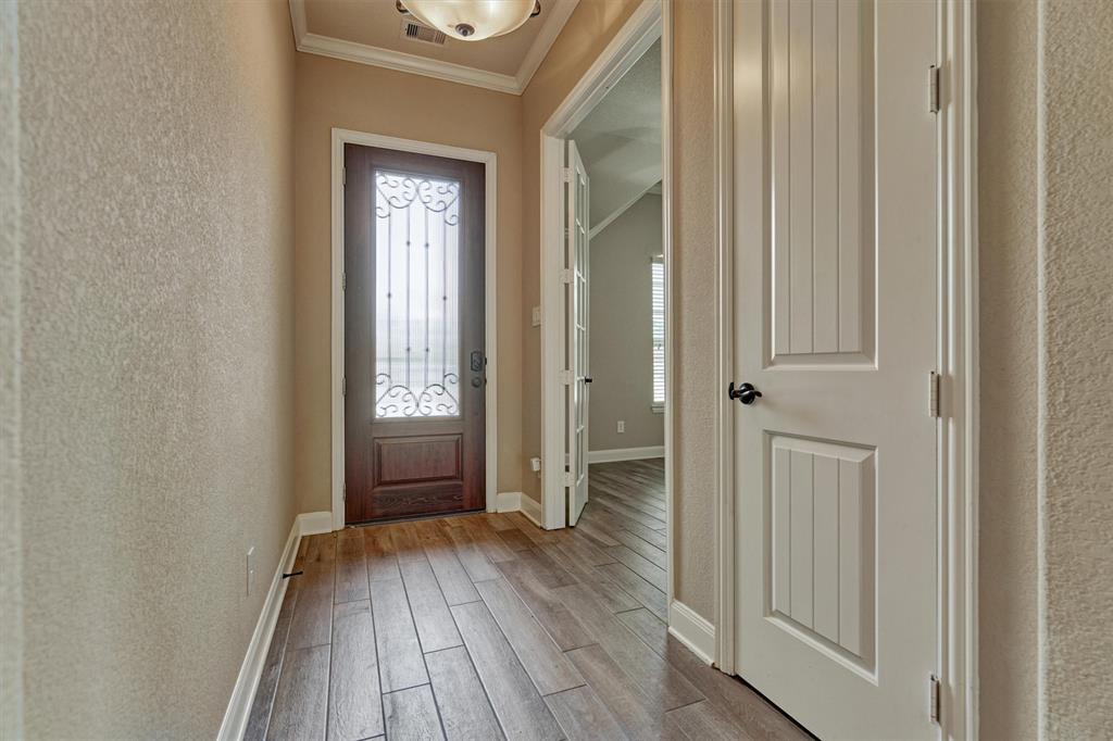 6211 Pinewood Heights Drive