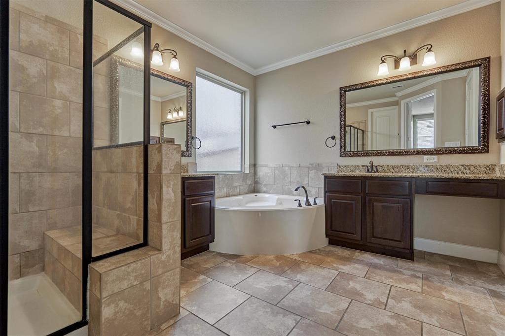 6211 Pinewood Heights Drive