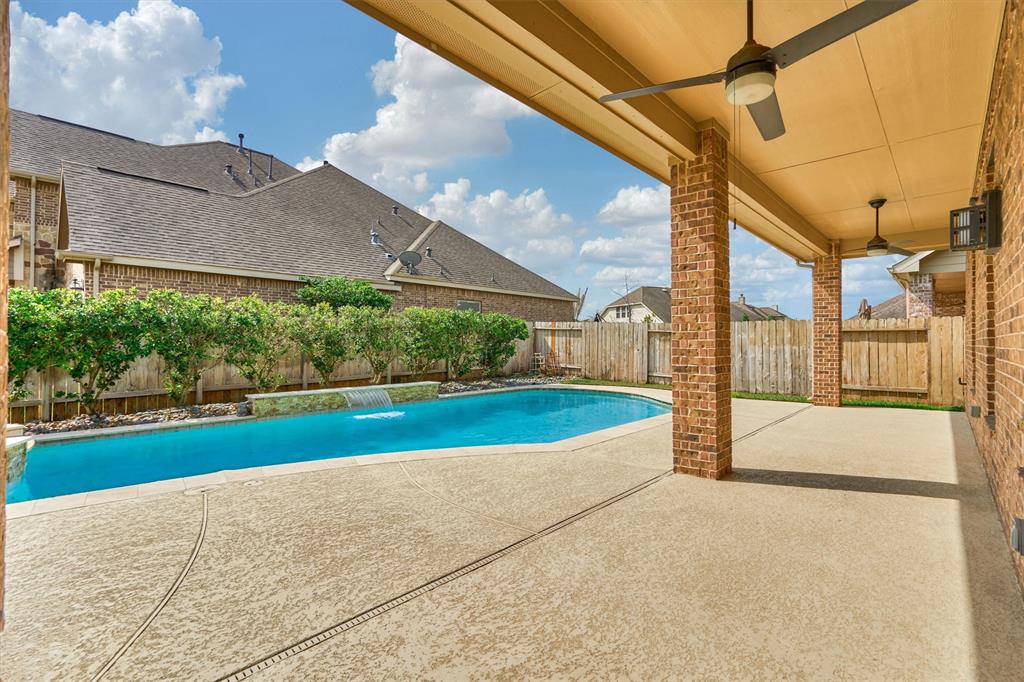 6211 Pinewood Heights Drive