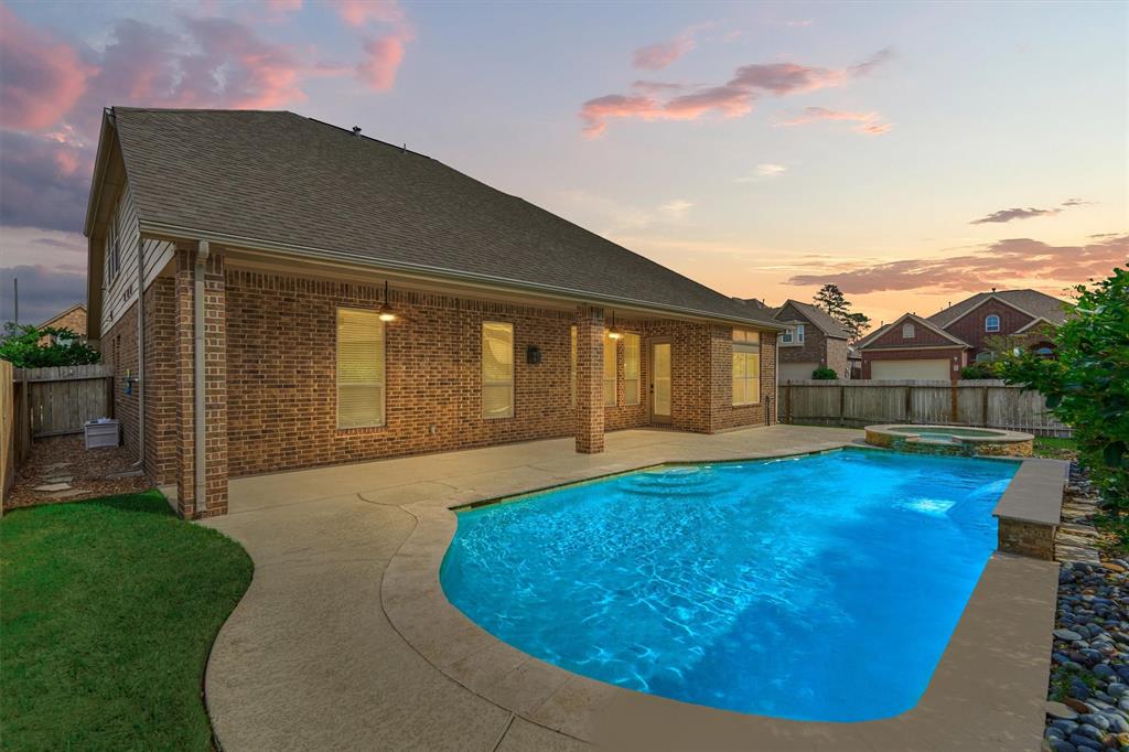 6211 Pinewood Heights Drive