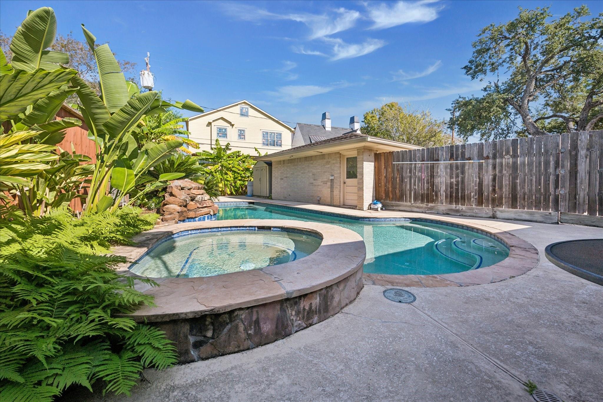 3716 Bellaire Boulevard