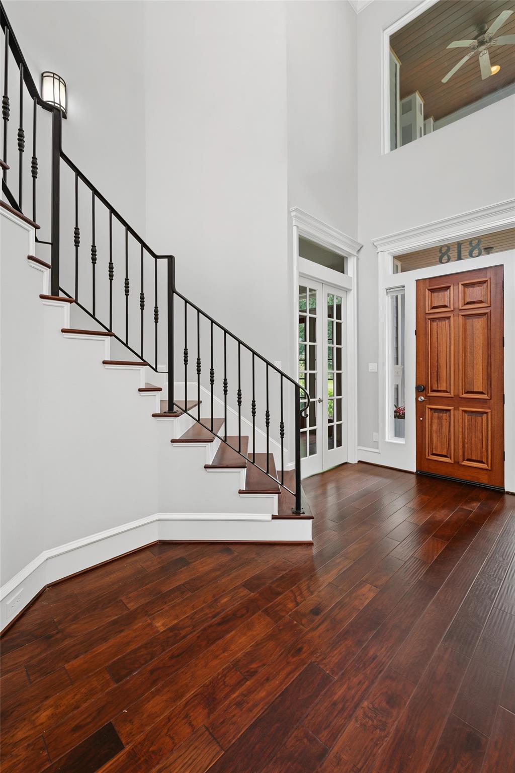 818 W 43rd Street