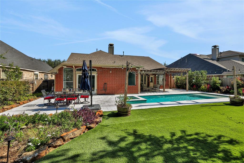 7218 Stonebridge Creek Lane