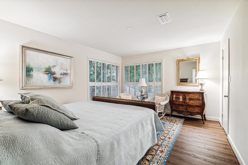 11015 Lakeside Forest Lane