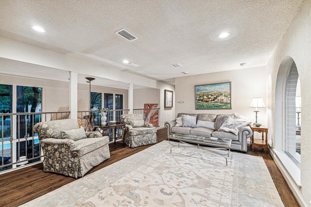 11015 Lakeside Forest Lane