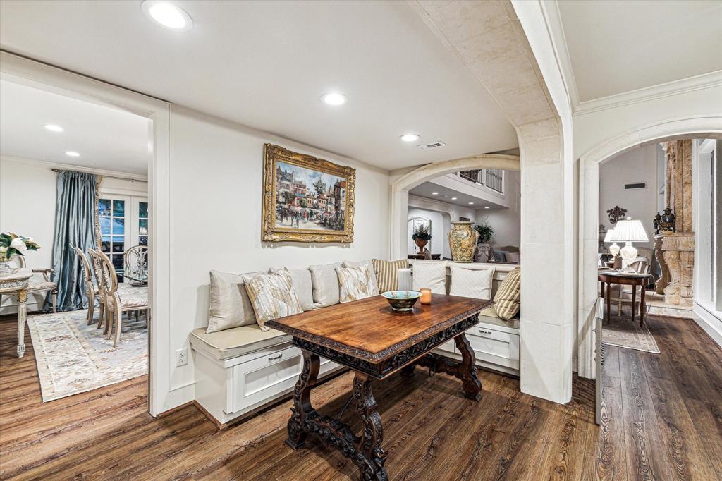11015 Lakeside Forest Lane