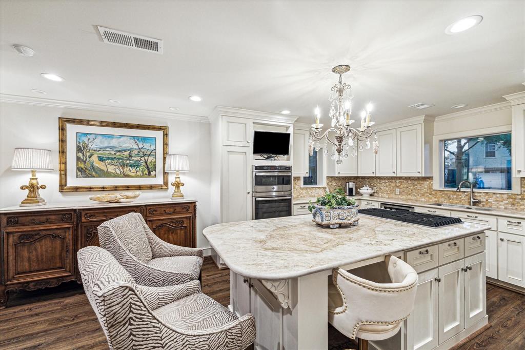 11015 Lakeside Forest Lane