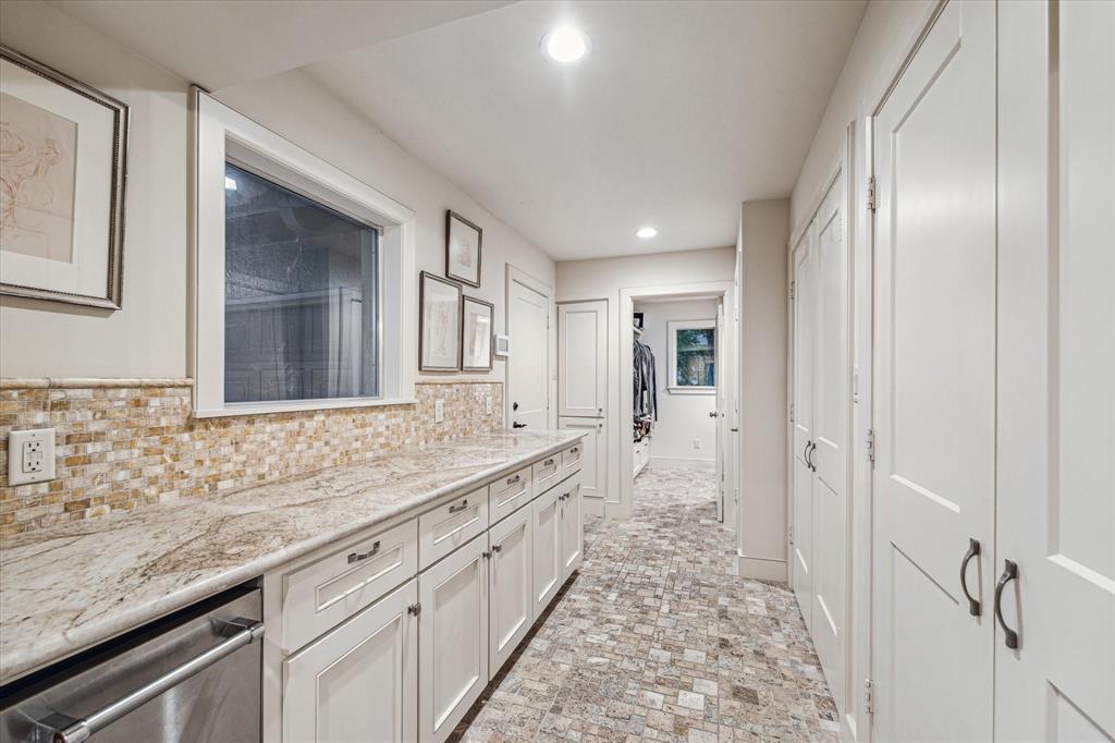 11015 Lakeside Forest Lane